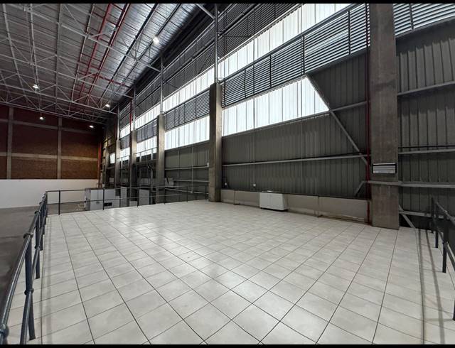 8,125M² WAREHOUSE TO LET IN HALFWAY HOUSE
